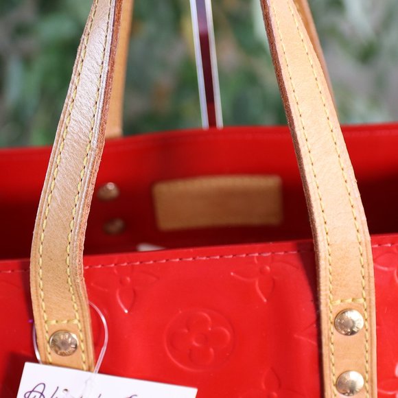 Louis Vuitton Red Patent Reade PM Small Tote - Picture 14 of 16